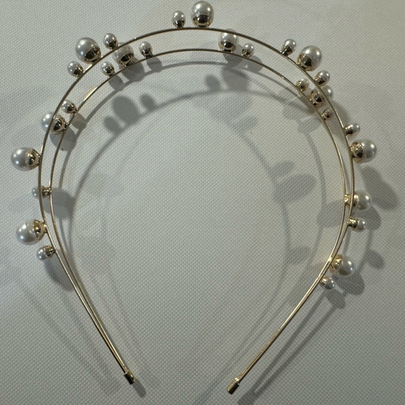 New double row faux pearl Headpiece Wedding  ✨💕✨ - Picture 5 of 6